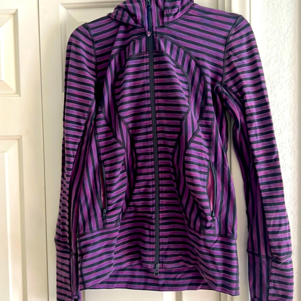 Lululemon women’s jacket- hoodie